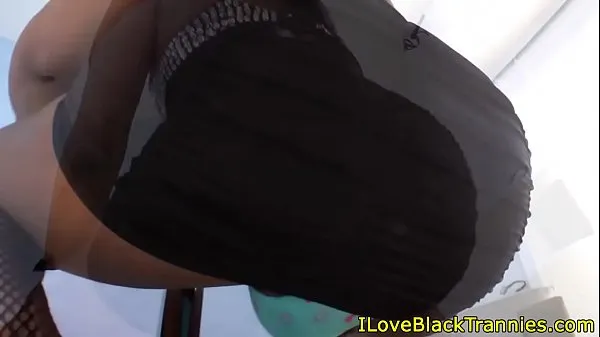 XXX Black tranny masturbating in stockings أفلام دافئة
