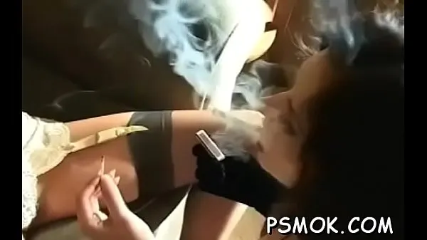 XXX Smoking scene with busty honey Phim ấm áp