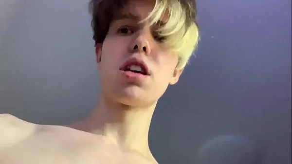 XXX Russian boy from t. watches porn and cum in glass أفلام دافئة