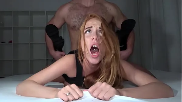 XXX SHE DIDN'T EXPECT THIS - Redhead College Babe DESTROYED By Big Cock Muscular Bull - HOLLY MOLLY Sıcak Film