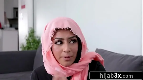 XXX Hot Muslim Teen Must Suck & Fuck Neighbor To Keep Her Secret (Binky Beaz गर्म फिल्में